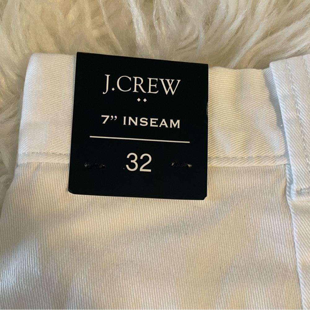 J. Crew NWT Men’s Flex Chino White Shorts. Size 32 with 7” Inseam - Picture 6 of 7